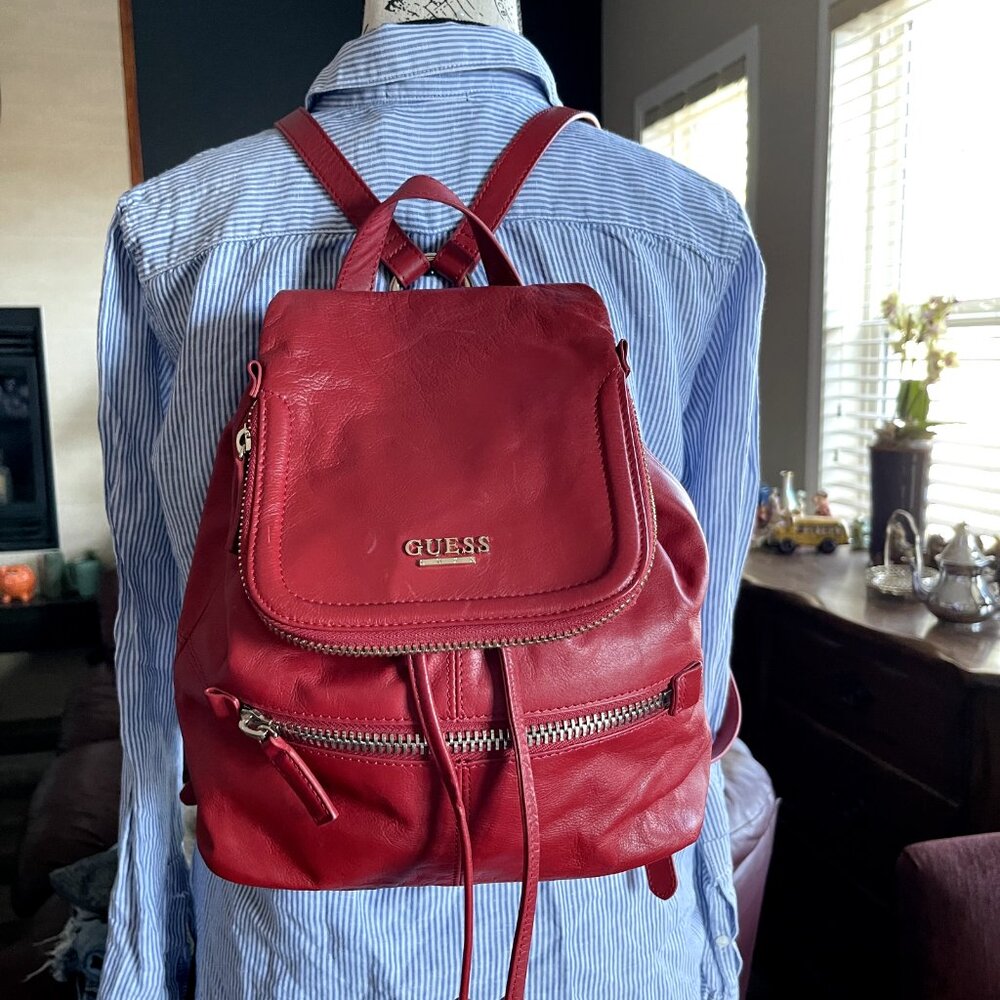 Guess Luxe by Marciano Genuine Leather Backpack Bag Sac Chunky Metal Zip Group